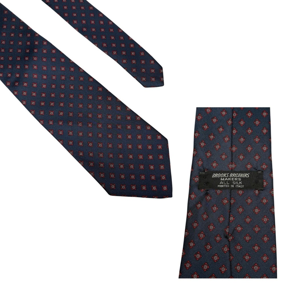 Vtg. Brooks Brothers Makers Blue Red Daisies 100% Silk Tie